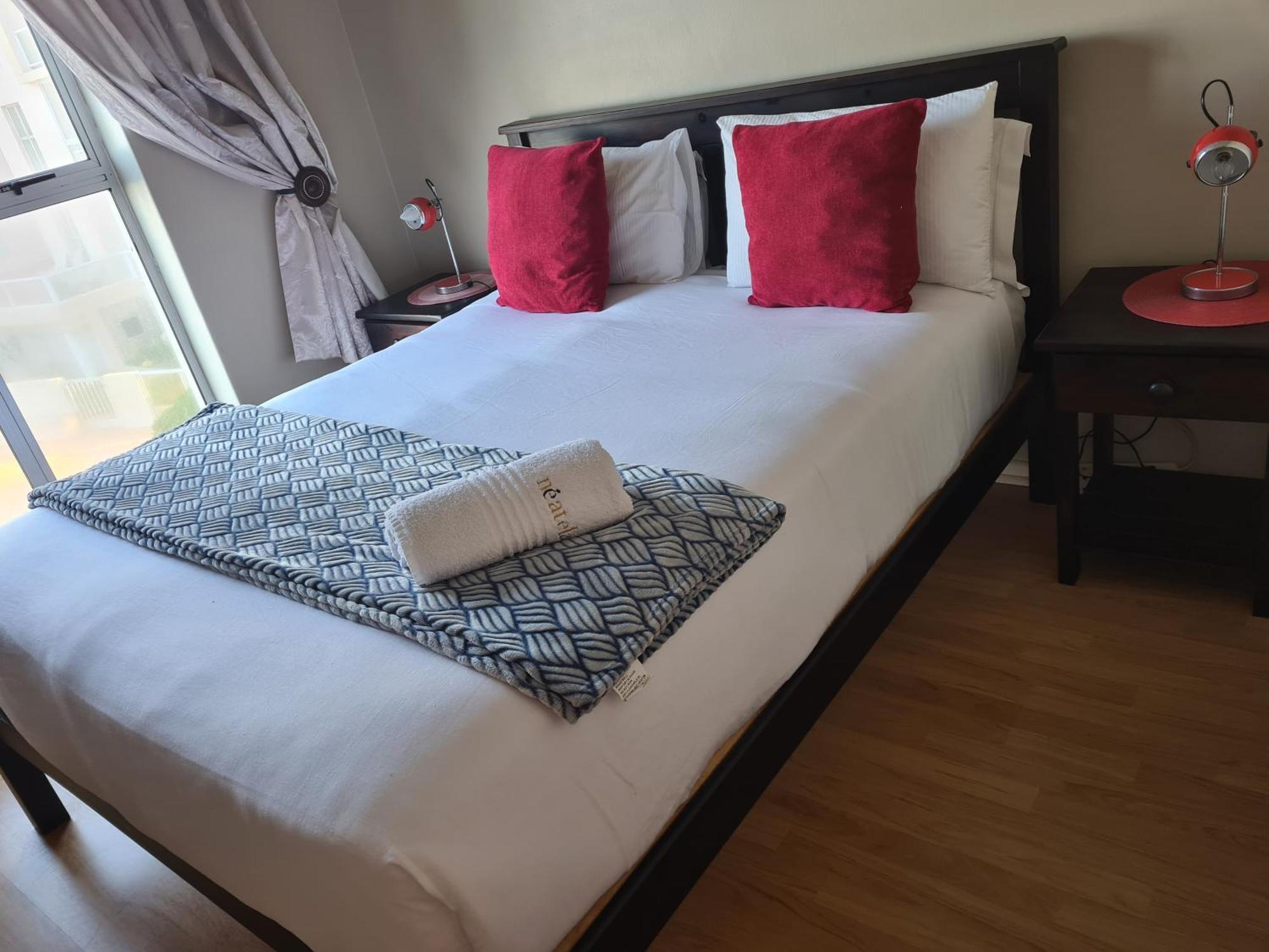 Modern Seaview Apartment ポート・エリザベス エクステリア 写真