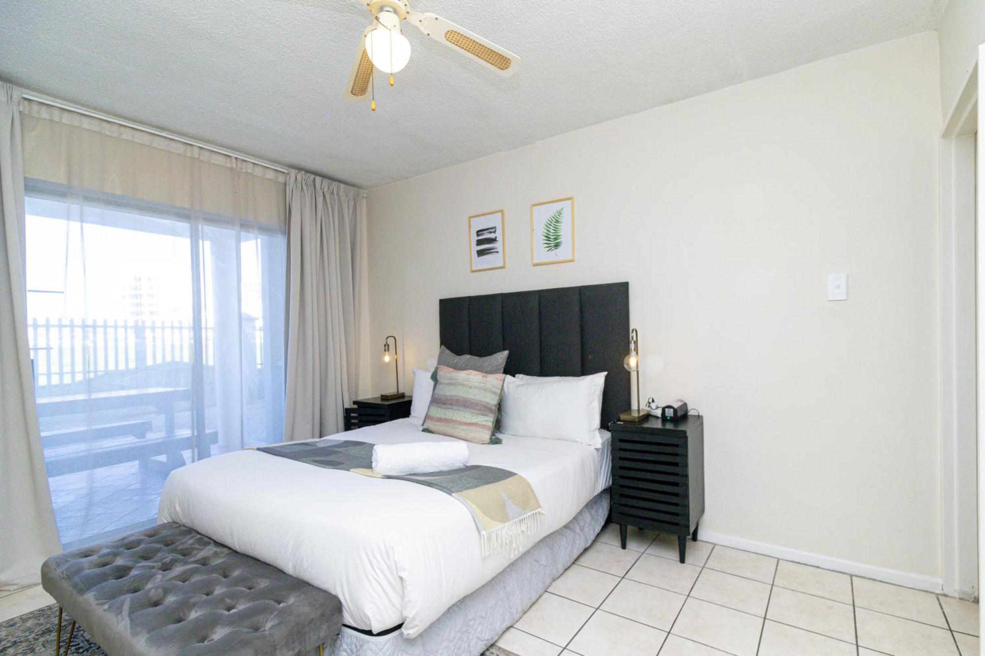 Modern Seaview Apartment ポート・エリザベス エクステリア 写真