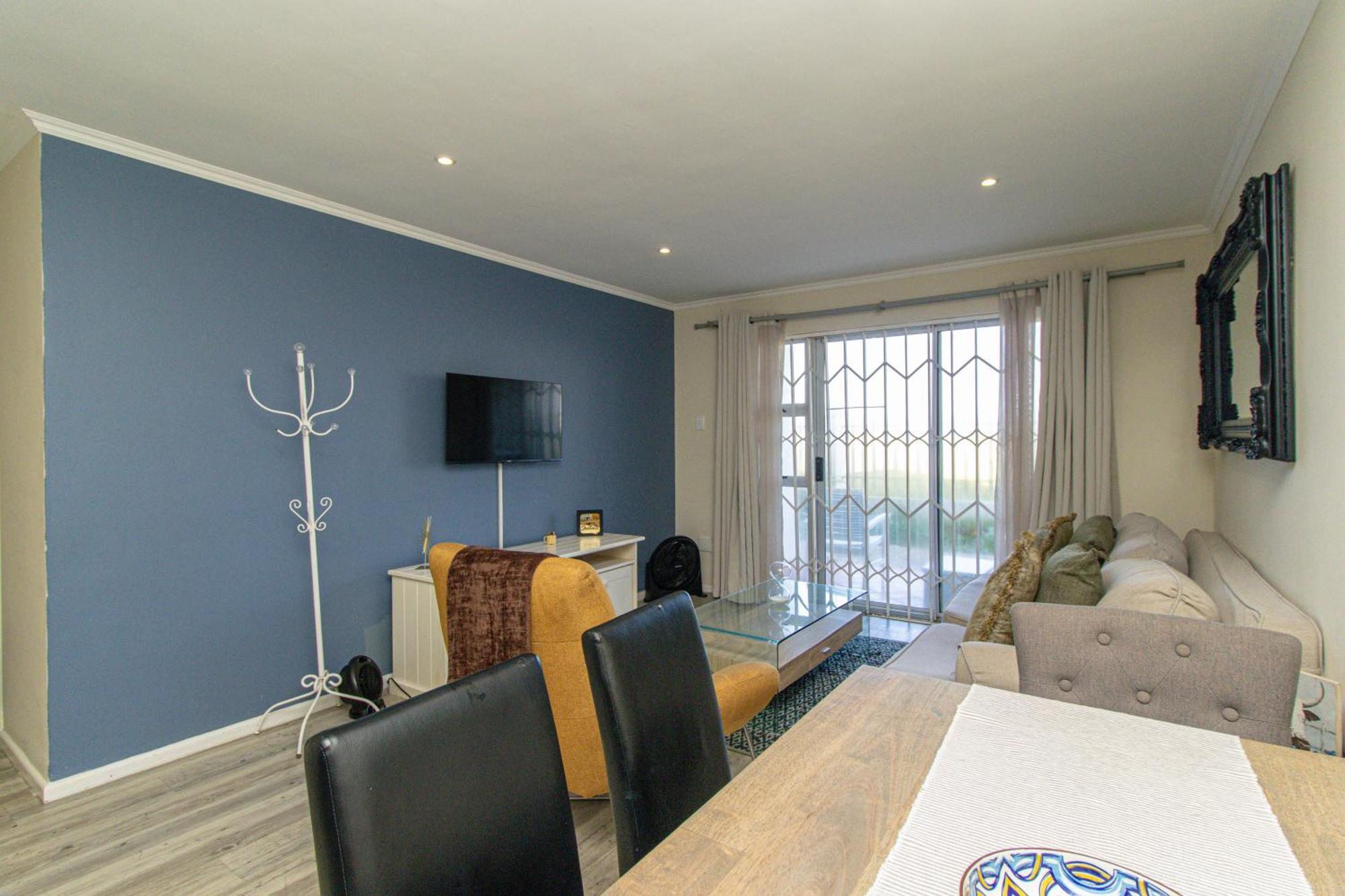 Modern Seaview Apartment ポート・エリザベス エクステリア 写真