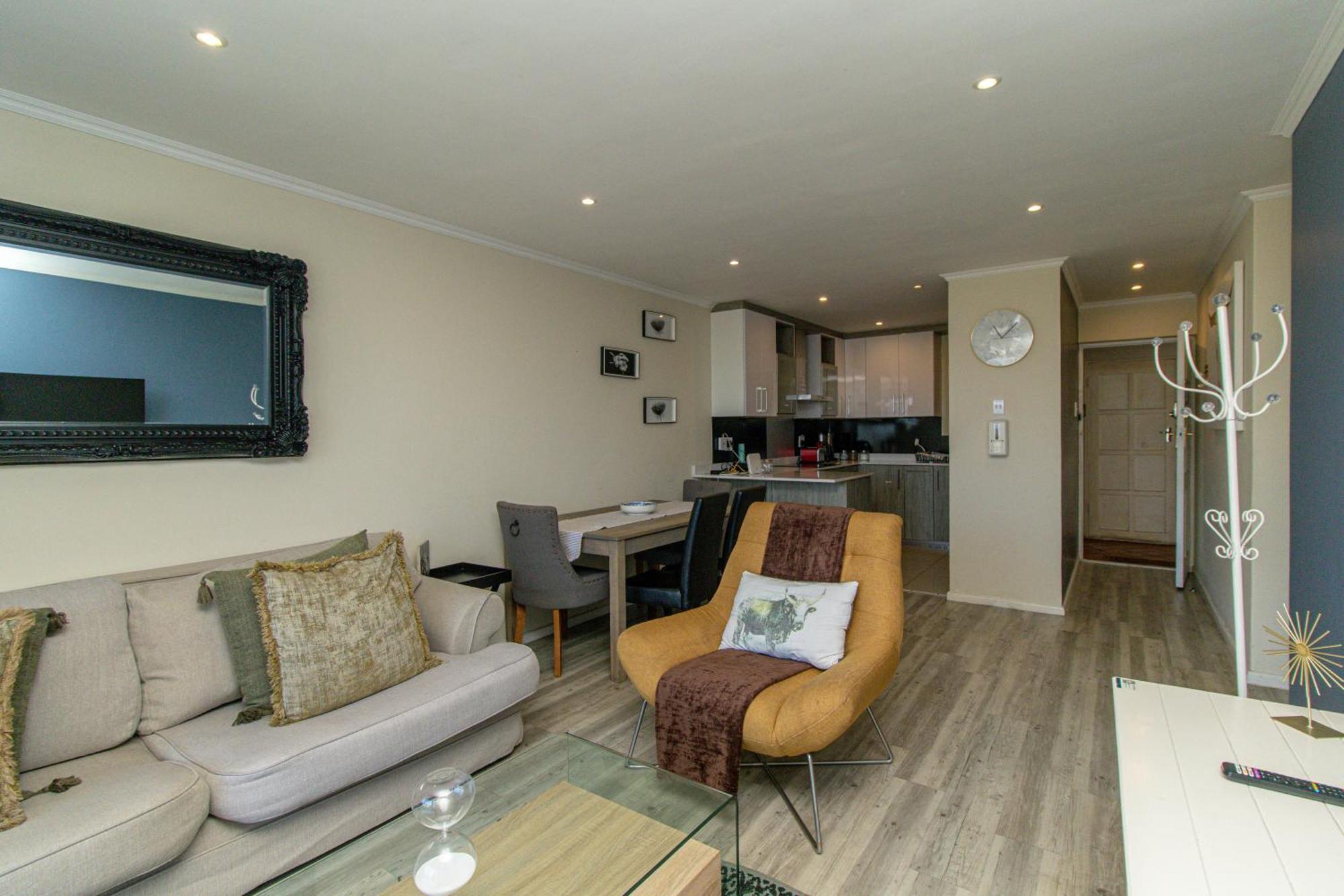 Modern Seaview Apartment ポート・エリザベス エクステリア 写真