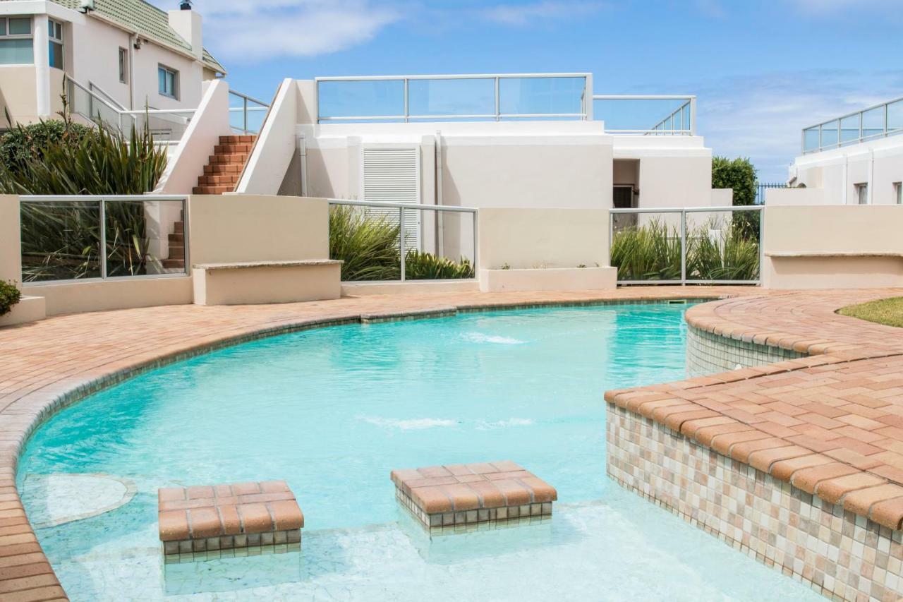 Modern Seaview Apartment ポート・エリザベス エクステリア 写真